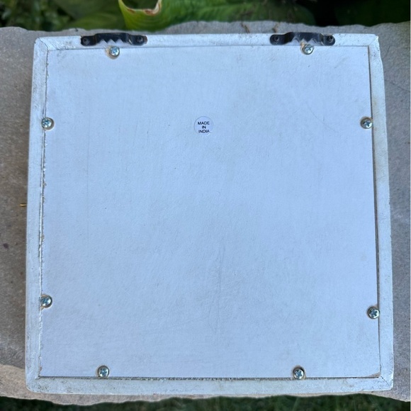 Anthropologie Shadow Not Such a Mystery Jewelry Box Lot of 9 Pieces of Jewelry - Picture 8 of 9